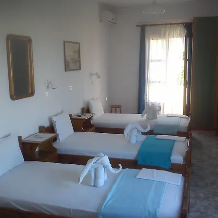 Marinas Perissa (Santorini)